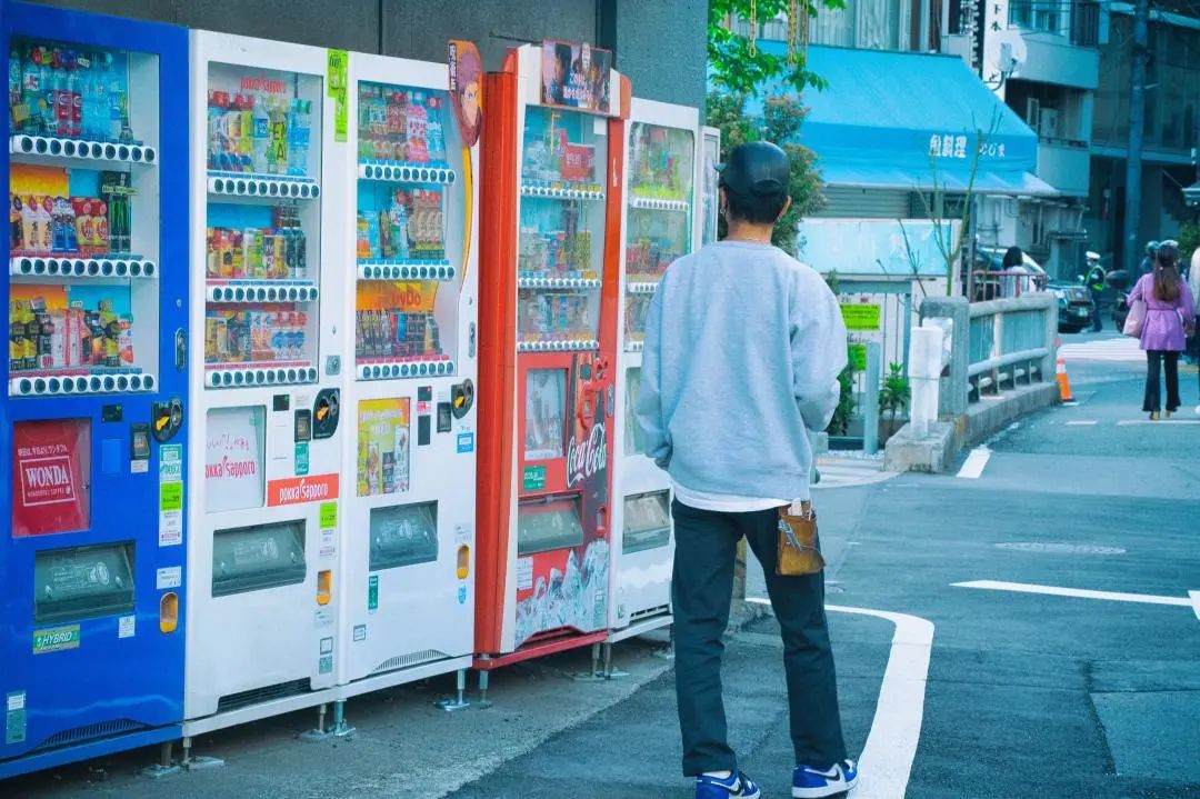 無接觸經濟如潮涌動，自動售貨機迎來高光時刻